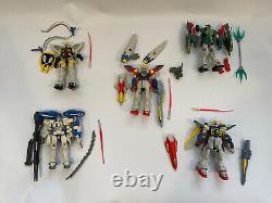 2000 Bandai Gundam Wing action figure & accessories lot