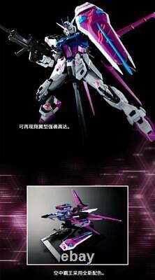 Action Figure Bandai Perfect Strike Gundam + Sky Grasper Cyberised Color PG 1/60