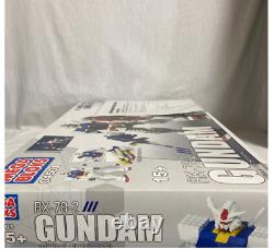 Bandai 2005 Gundam RX-78-2 Mega Blocks RX-78-2 Suit 30th Anniversary Figure