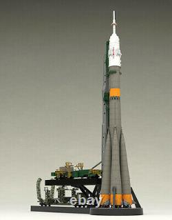 Good Smile Soyuz Rocket and Transport Train 1/150 Scale Plastic Model Kit USA