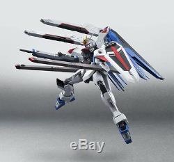 ROBOT SPIRITS Gundam Seed FREEDOM GUNDAM Action Figure BANDAI TAMASHII NATIONS