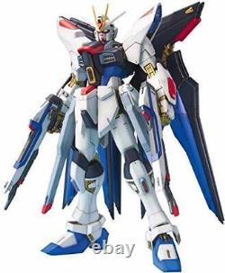 ROBOT SPIRITS Side MS Gundam SEED STRIKE FREEDOM GUNDAM Action Figure BANDAI F/S