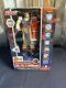 Thinkway Toys Mobile Suit Gundam Interactive Motorized Rx-78-2 Action Figure