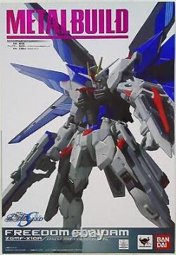 Bandai Metal Build Freedom Gundam
<br/>	  <br/>
Le titre en français est: Bandai Metal Build Freedom Gundam