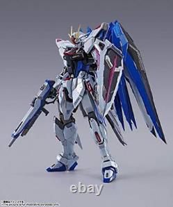 Figurine d'action METAL BUILD Mobile Suit Gundam SEED Freedom Gundam CONCEPT2 de Bandai.