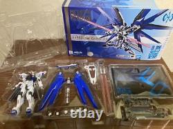 Figurine d'action Metal Robot Spirits FREEDOM GUNDAM importée du Japon, jouet d'occasion de la marque BANDAI.