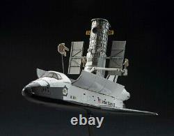 Hasegawa 1/200 Hubble Space Telescope & Shuttle Orbiter Withastronaut Model Kit