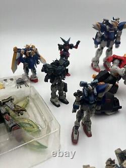 Lot mixte de figurines Mobile Suit Gundam vendu tel quel
