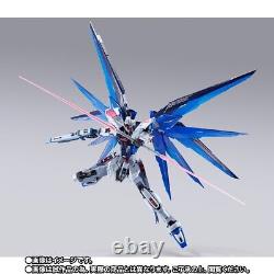 PSL Metal Build Freedom Gundam CONCEPT2 SNOW SPARKLE ver 	<br/>
<br/> Traduction en français : PSL Metal Build Freedom Gundam CONCEPT2 version NEIGE ÉTINCELANTE