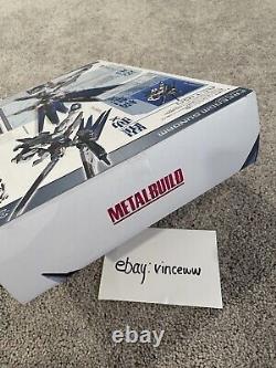Traduisez ce titre en français : Bandai Metal Build Freedom Gundam ZGMF-X10A 2012 Figure. Nouvelle figurine Metal Robot Tamash.